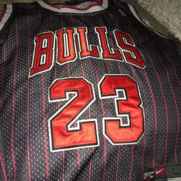 Michael Jordan Bulls Kids large jersey - Picture 1 of 3