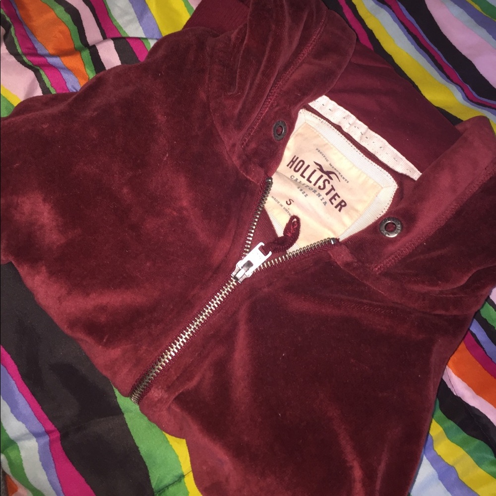 Hollister zip up