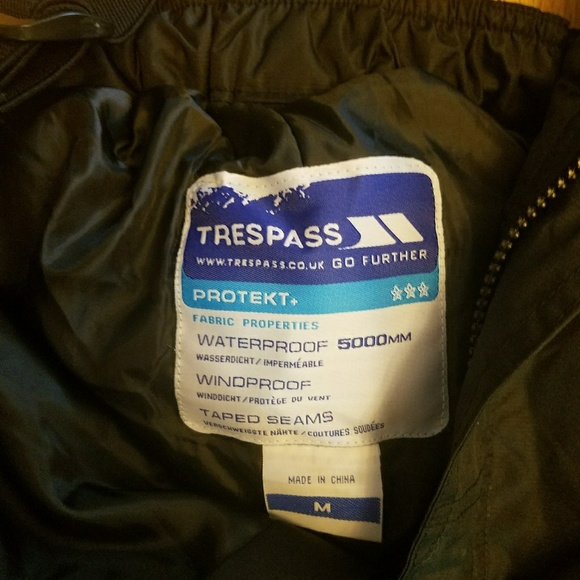 Trespass Snow Pants - Picture 2 of 3