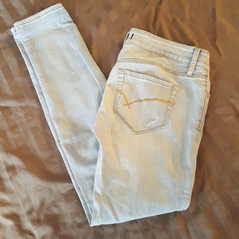 Jeans - Picture 3 of 4