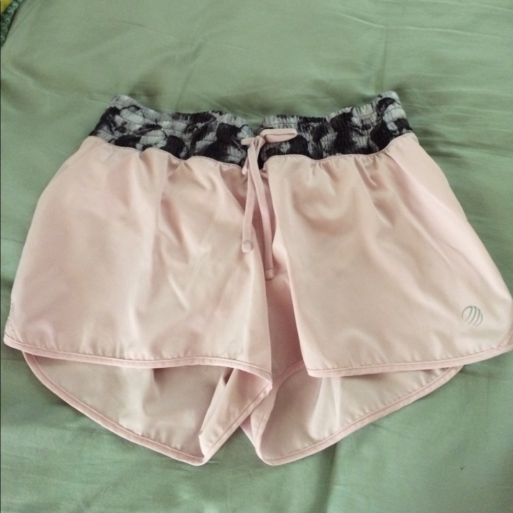 Pink and watercolor shorts 8/medium