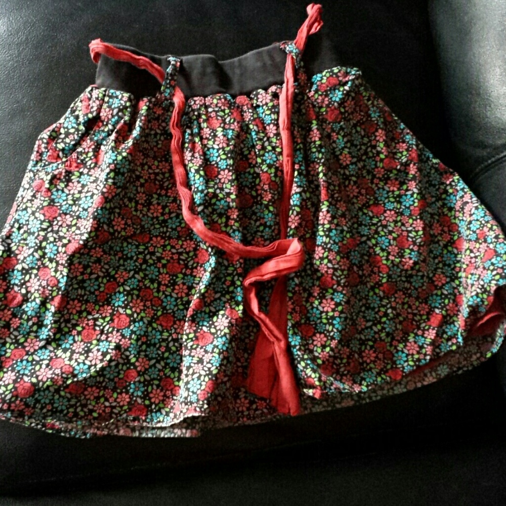 Girls skirt