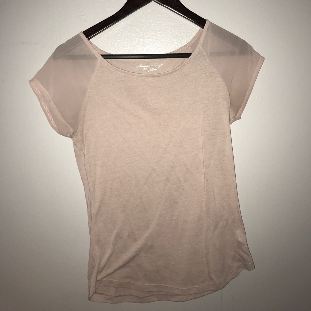 Blush colored American eagle top
