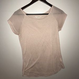 Blush colored American eagle top