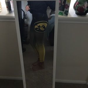 Iowa Hawkeyes leggings.