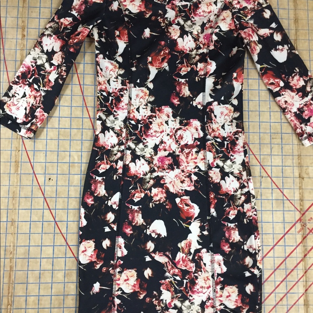H&M floral bodycon dress size XS - Picture 3 of 7