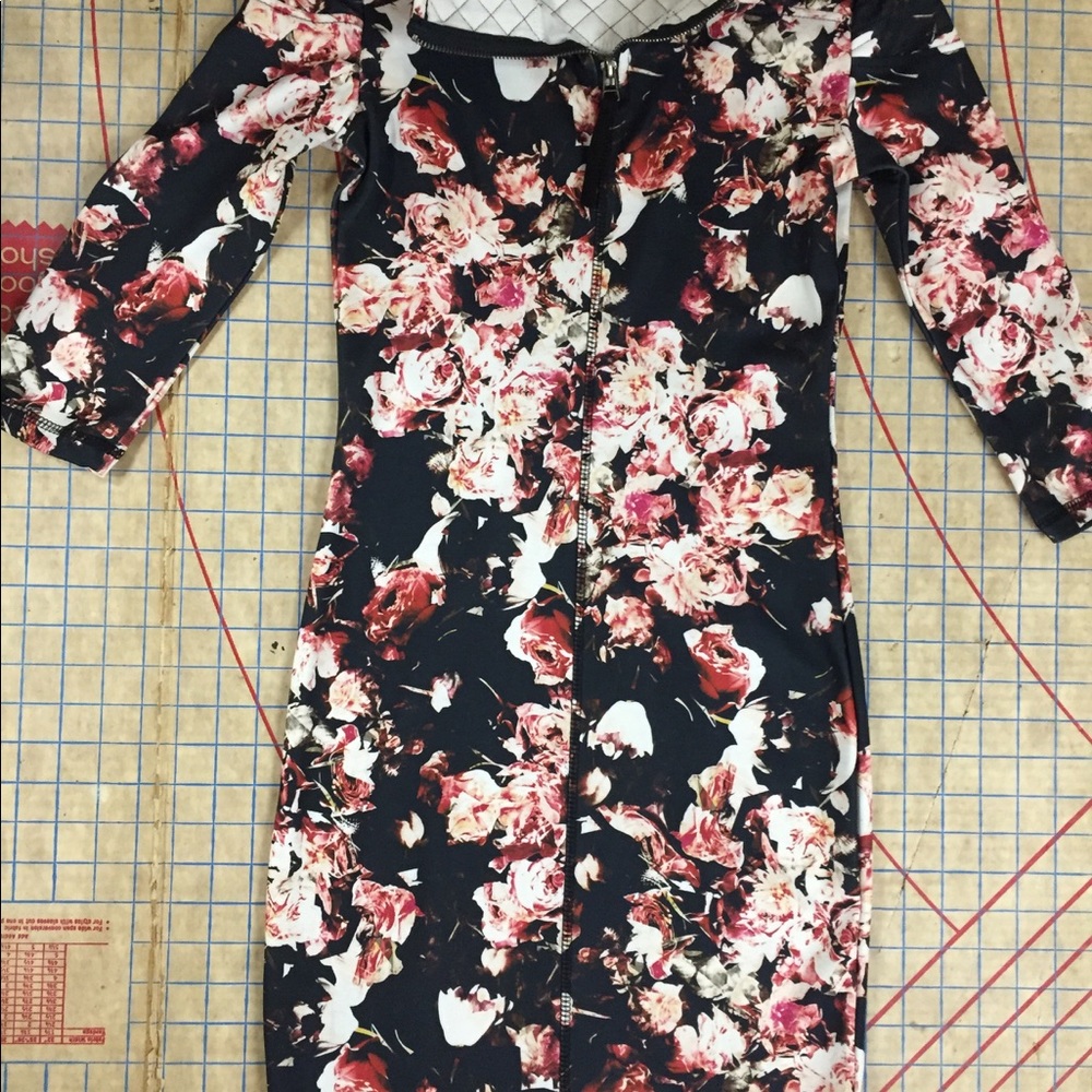 H&M floral bodycon dress size XS - Picture 7 of 7