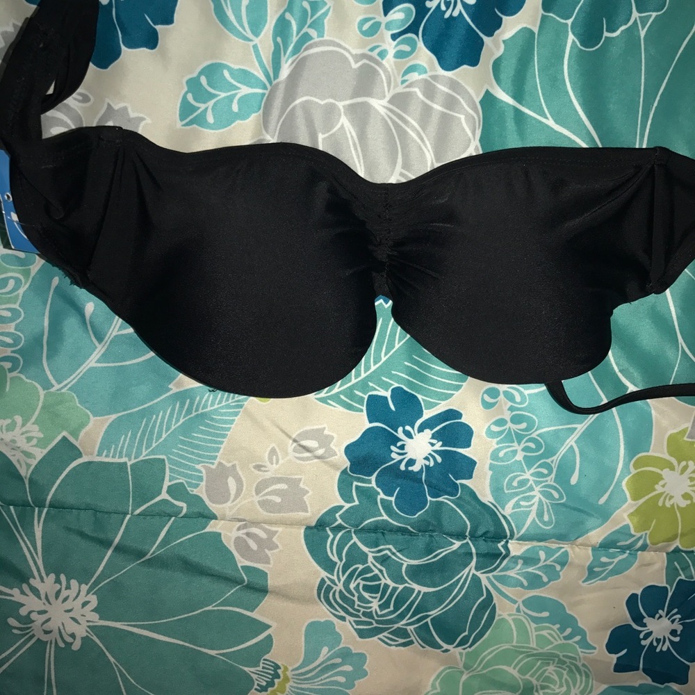Black bandeau top
