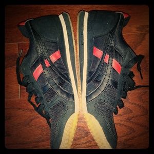 Onitsuka Tiger Ultimate 81