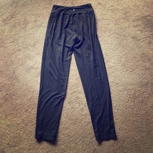 Lululemon yoga pants