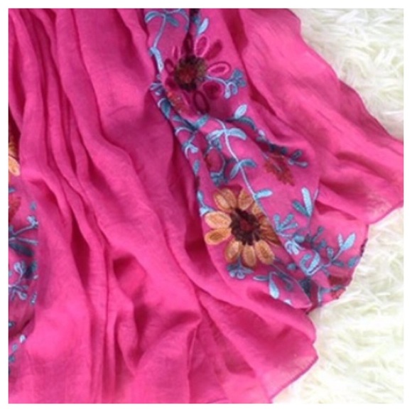 Floral Embroidered Lightweight Scarf - Picture 7 of 8