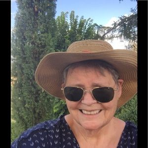 Meet your Posher, Nancy