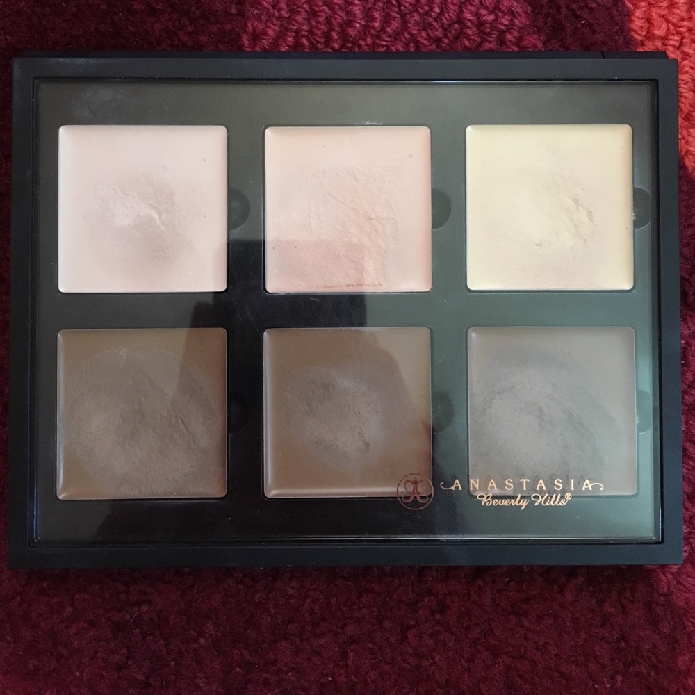 Anastasia Beverly Hills Cream Contour (Light)