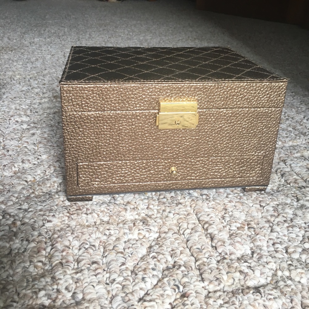 Gold jewelry box