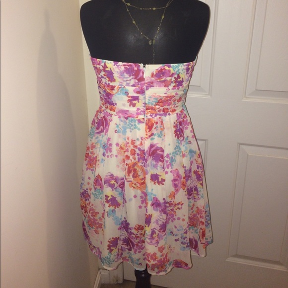 Twentyone brand cocktail dress - Picture 4 of 6