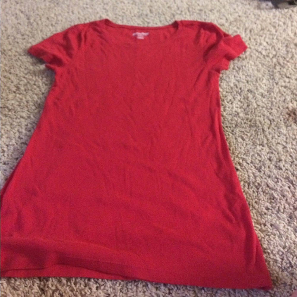 red t shirt