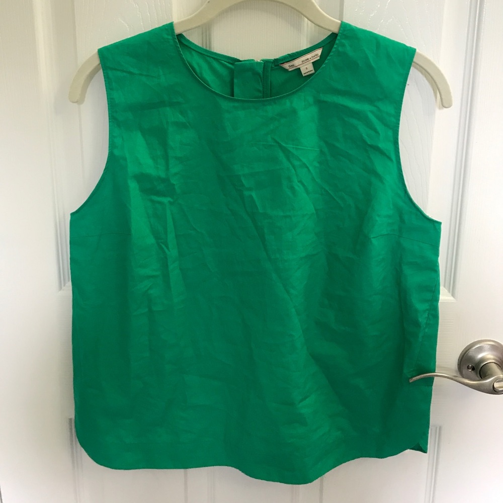 Gap Green Top