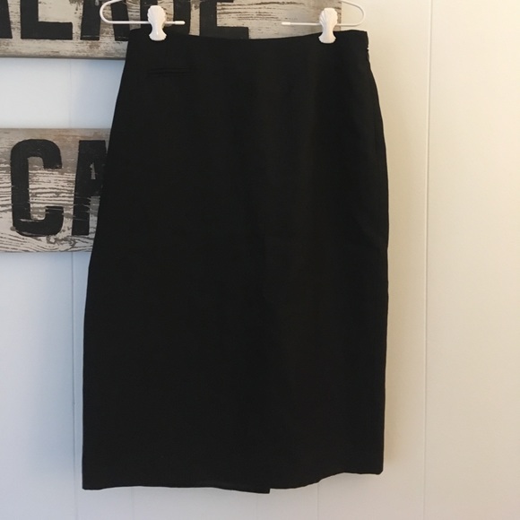 Banana Republic Dresses & Skirts - Black Linen Banana Republic Pencil Skirt Italy