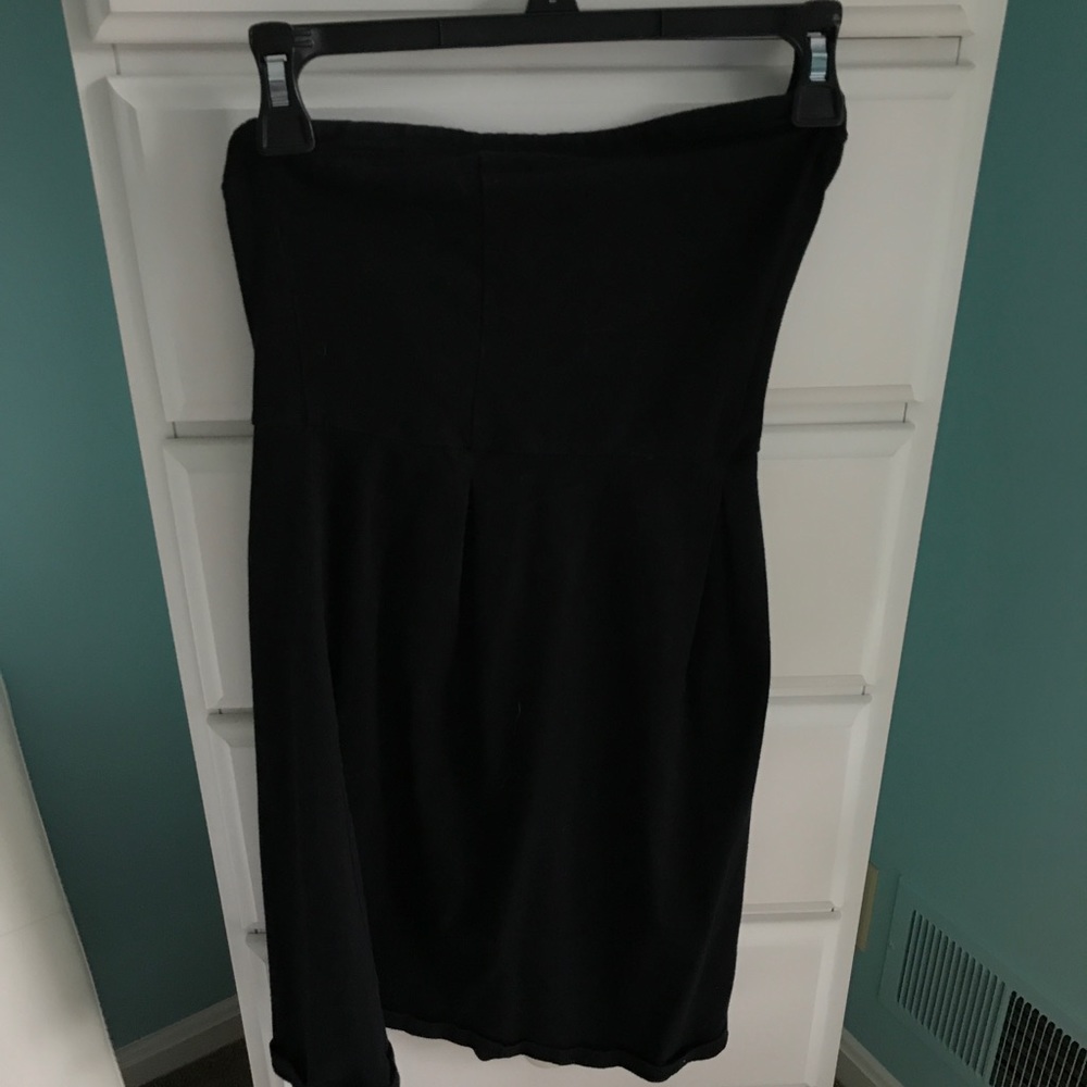 Old Navy- Black Strapless Dress