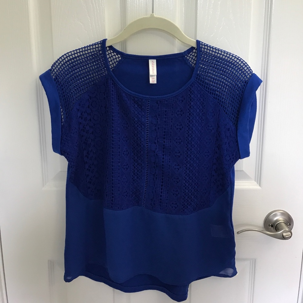 Women's Top