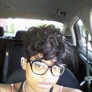 Meet your Posher, Latasha