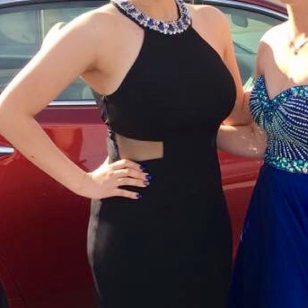 Gorgeous floor length formal dress