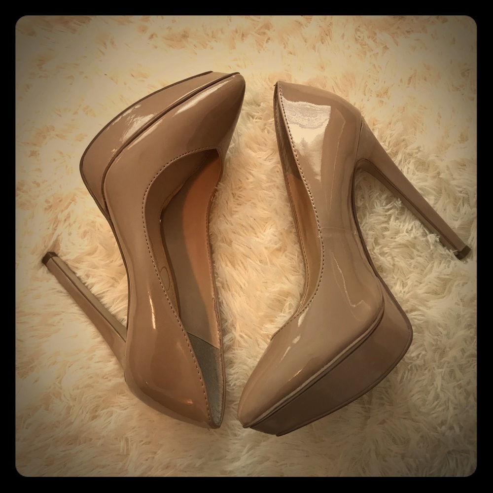Jessica Simpson Nude Pumps