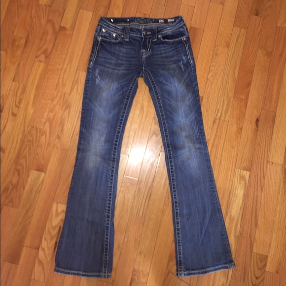 Like new miss me jeans - Picture 2 of 4