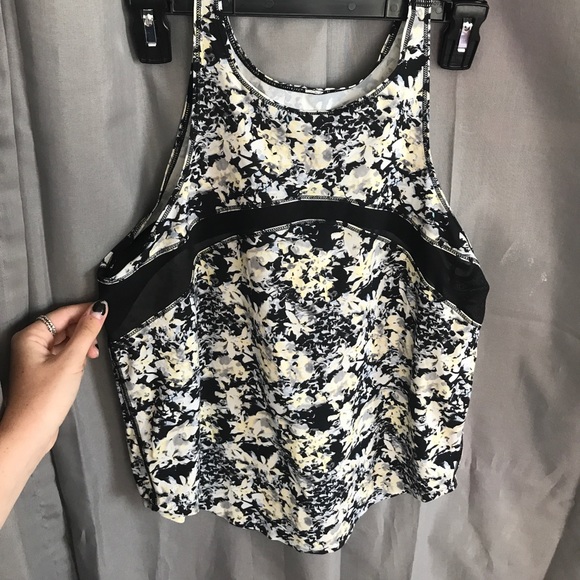 Lululemon | Floral Pattern Black Mesh Tank Top - Picture 3 of 6
