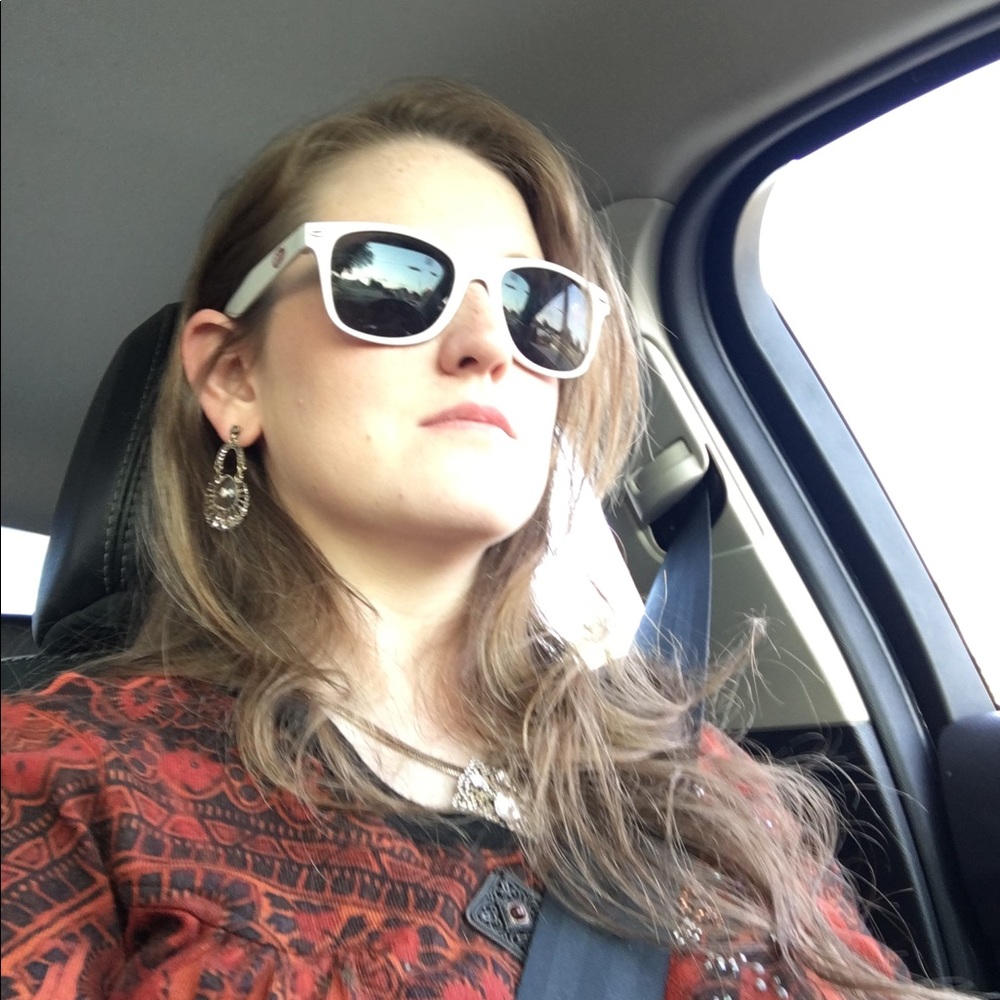 Meet your Posher, Veronica