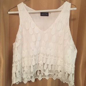 ASTR Cropped Tank Top