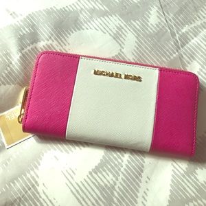 Michael Kors continental wallet