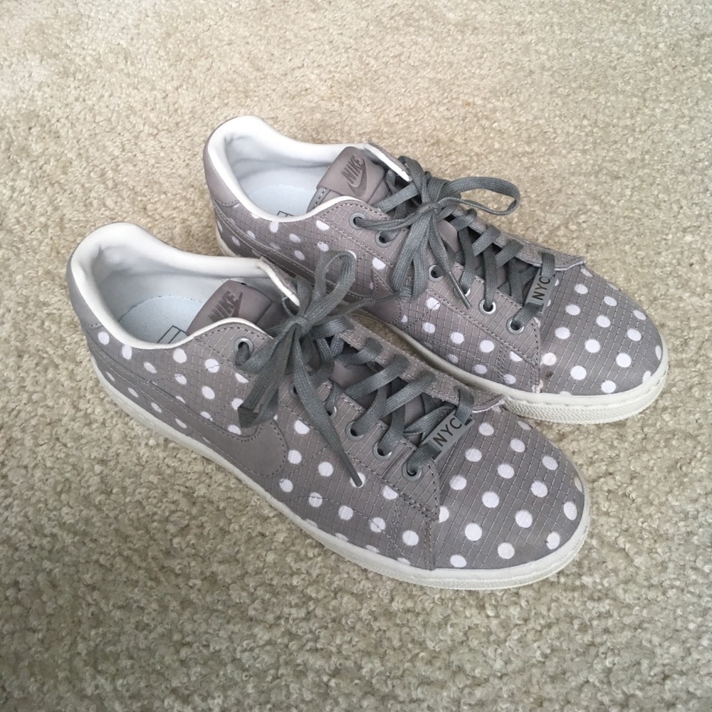 Nike polka dot sneakers