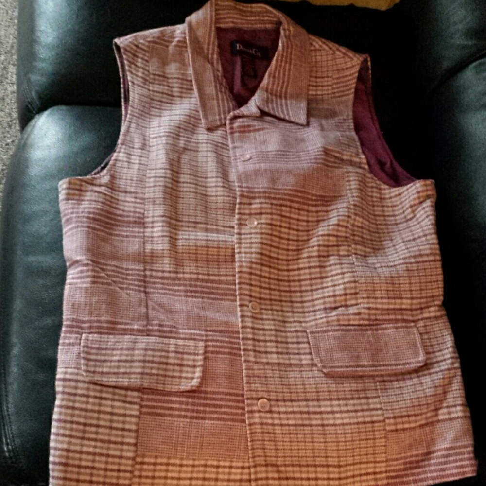 Woman's 100% polyester vest