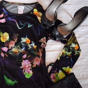 Clove Arsty Flower Bodycon Dress EUC
