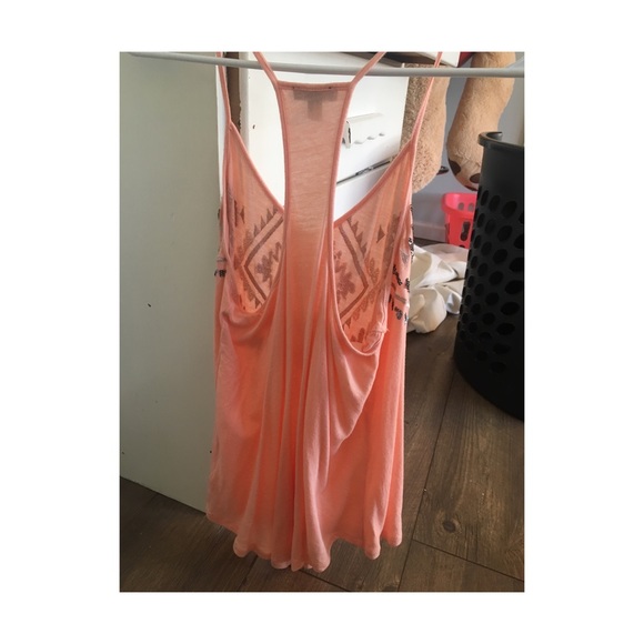 Pink tank - Picture 3 of 3