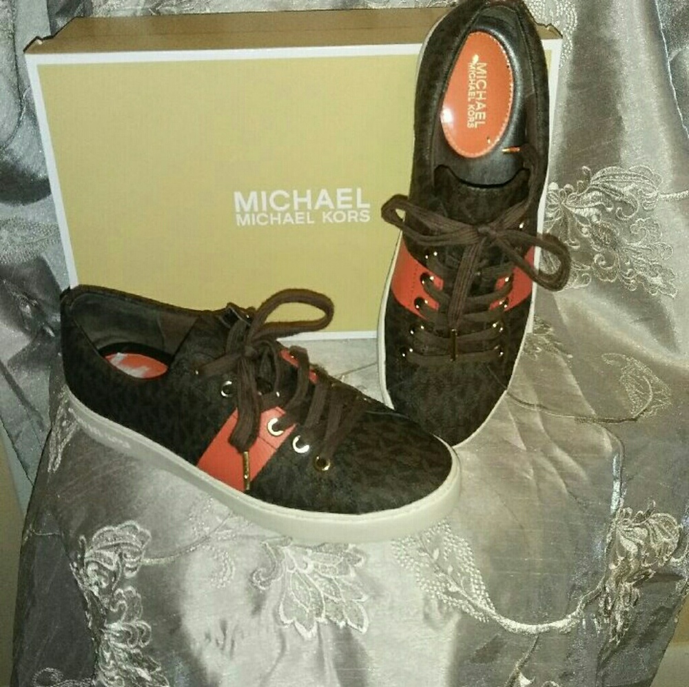Mk shoes - Picture 2 of 2