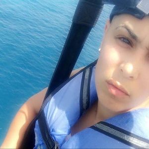 Meet your Posher, Beatriz