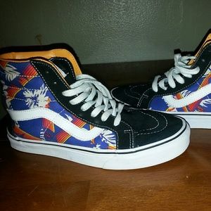 Vans hightop with Hawaiian print