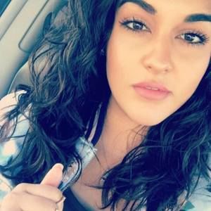 Meet your Posher, Andreina