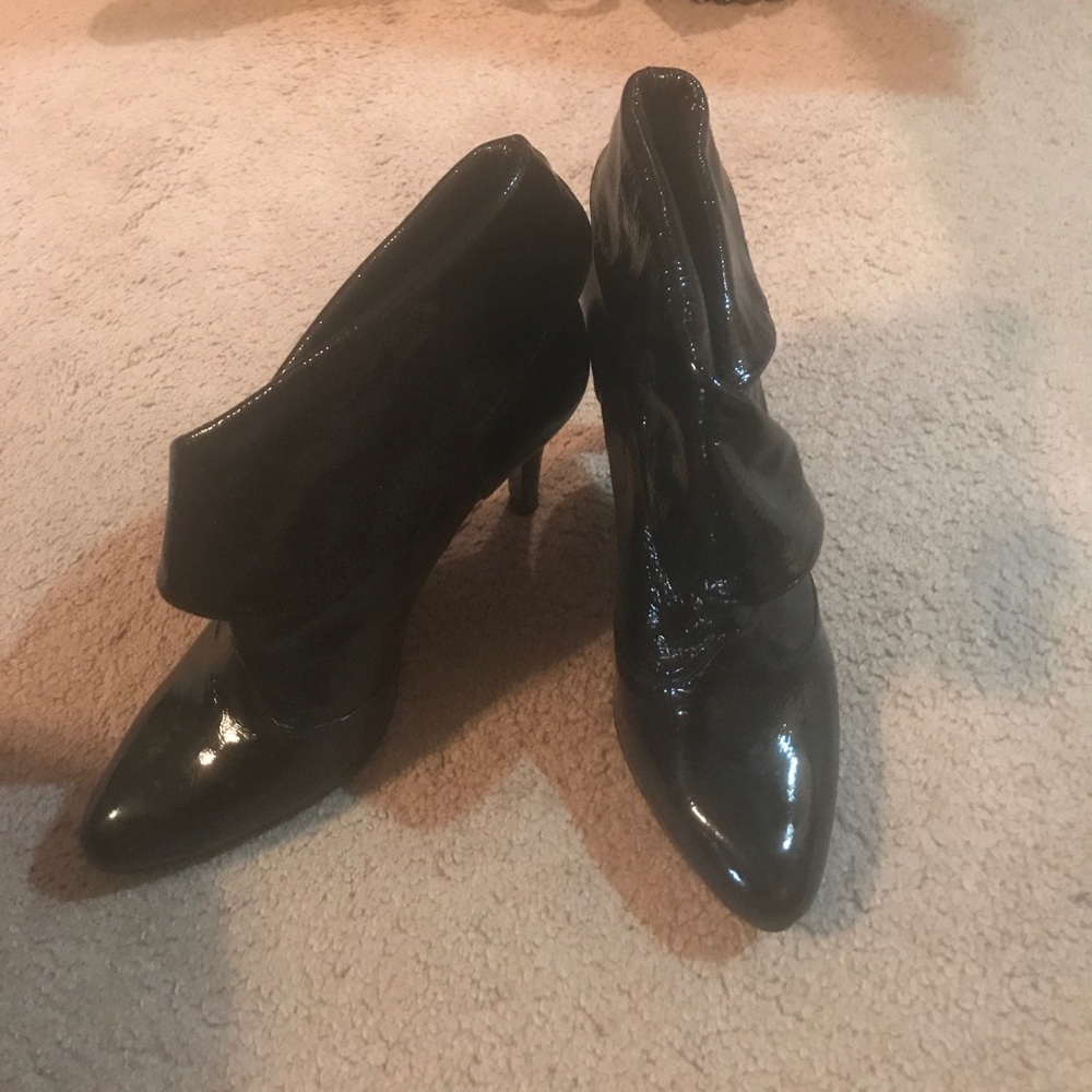 Gianni Bini Black Patent Booties