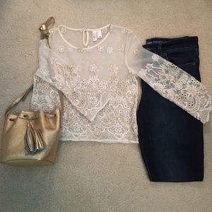 Forever 21 Sheer Flowered Detailed Crop Top