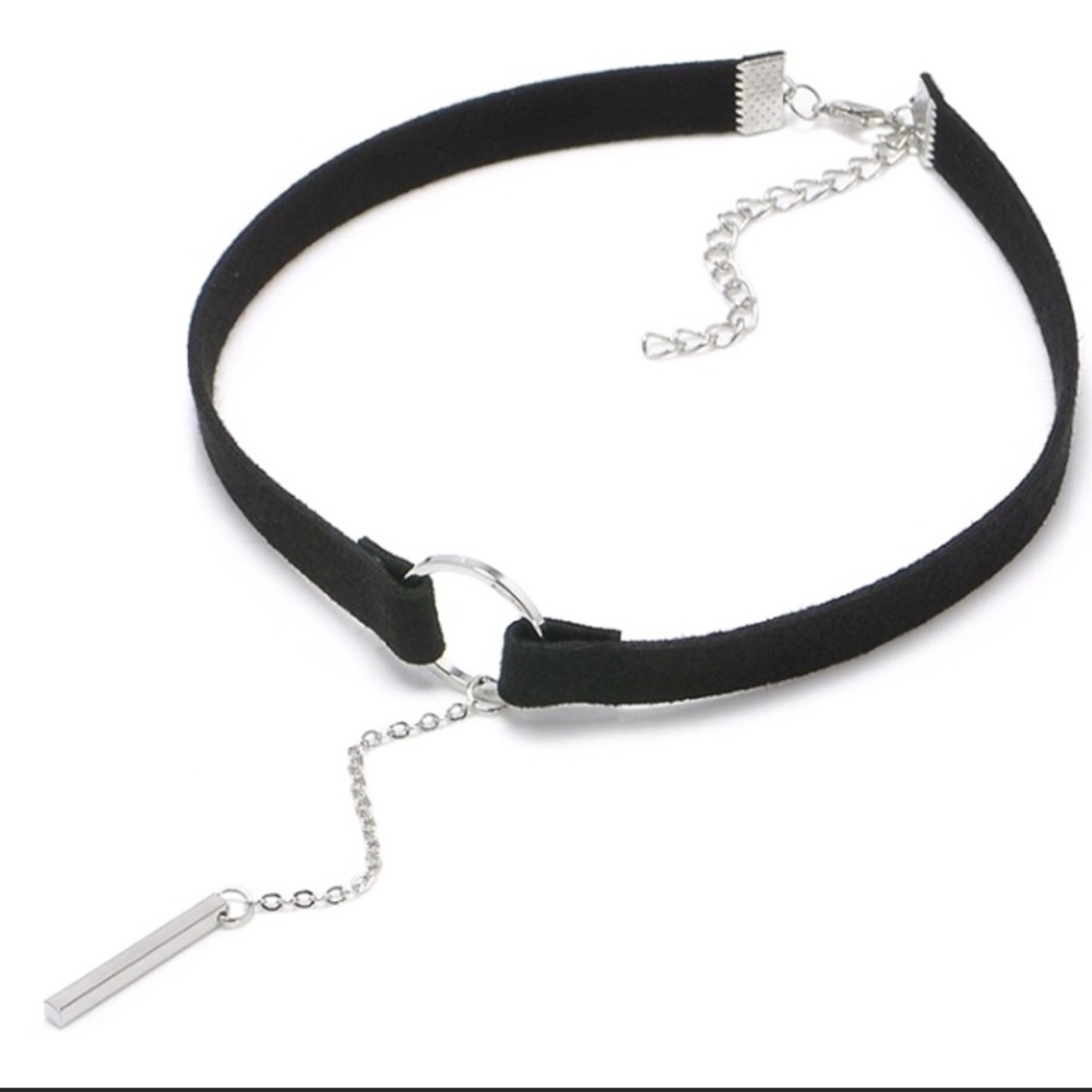 5/$25 Black choker silver chain & bar necklace - Picture 3 of 3