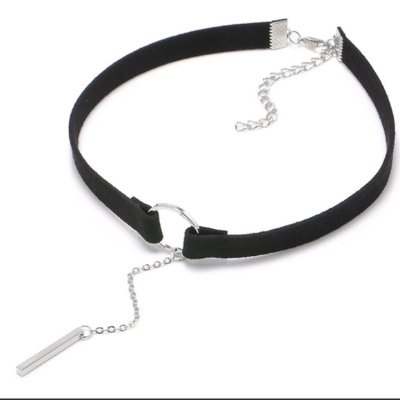 5/$25 Black choker silver chain & bar necklace - Picture 3 of 3