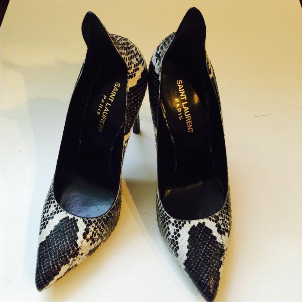 Saint Laurent Paris Thorn Python Pump - image 4
