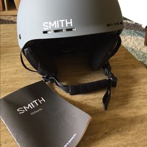 Smith Ski & Snowboard Helmet