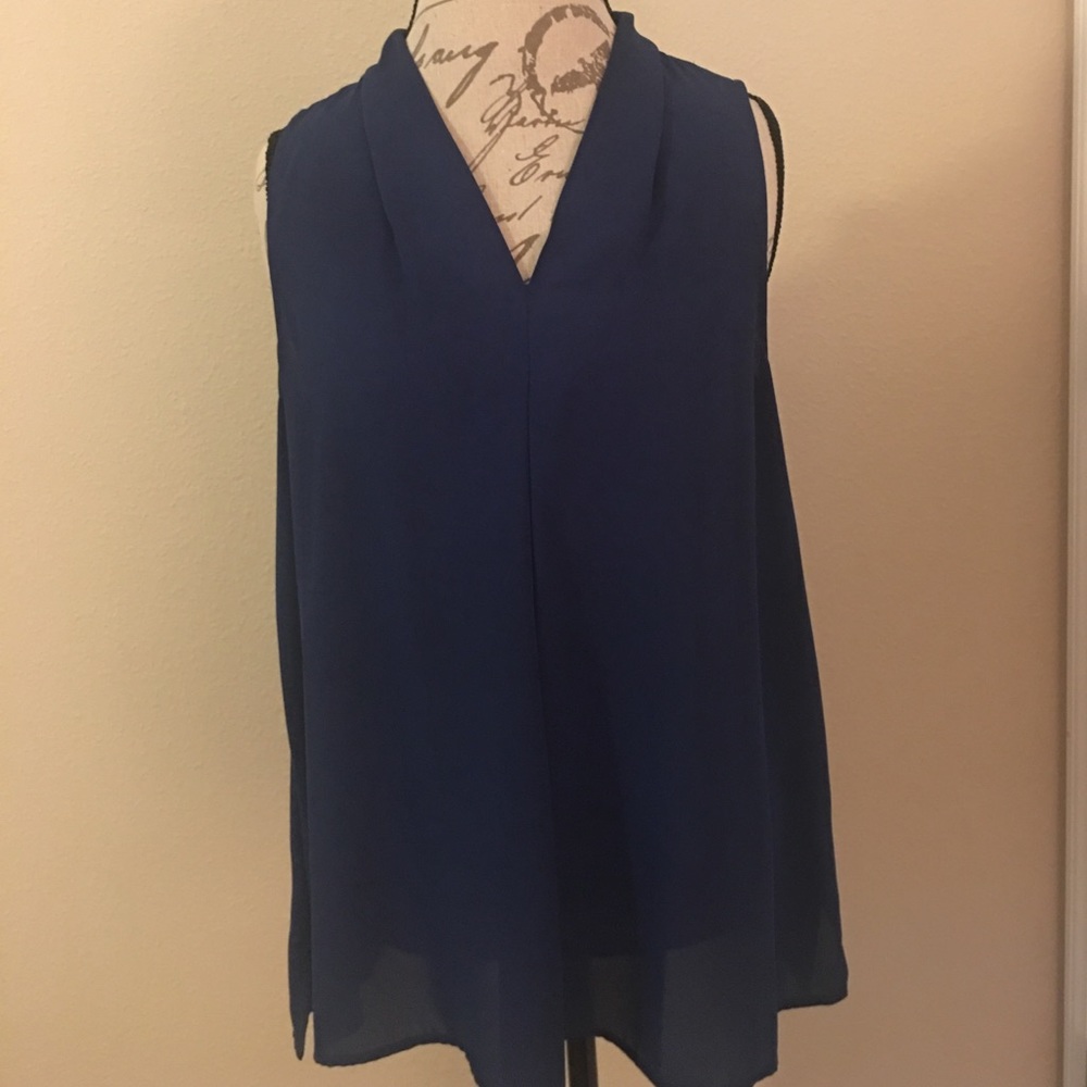 Violet & Claire V-neck Blouse