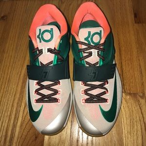 Kevin Durant KD7 "Easy Money"