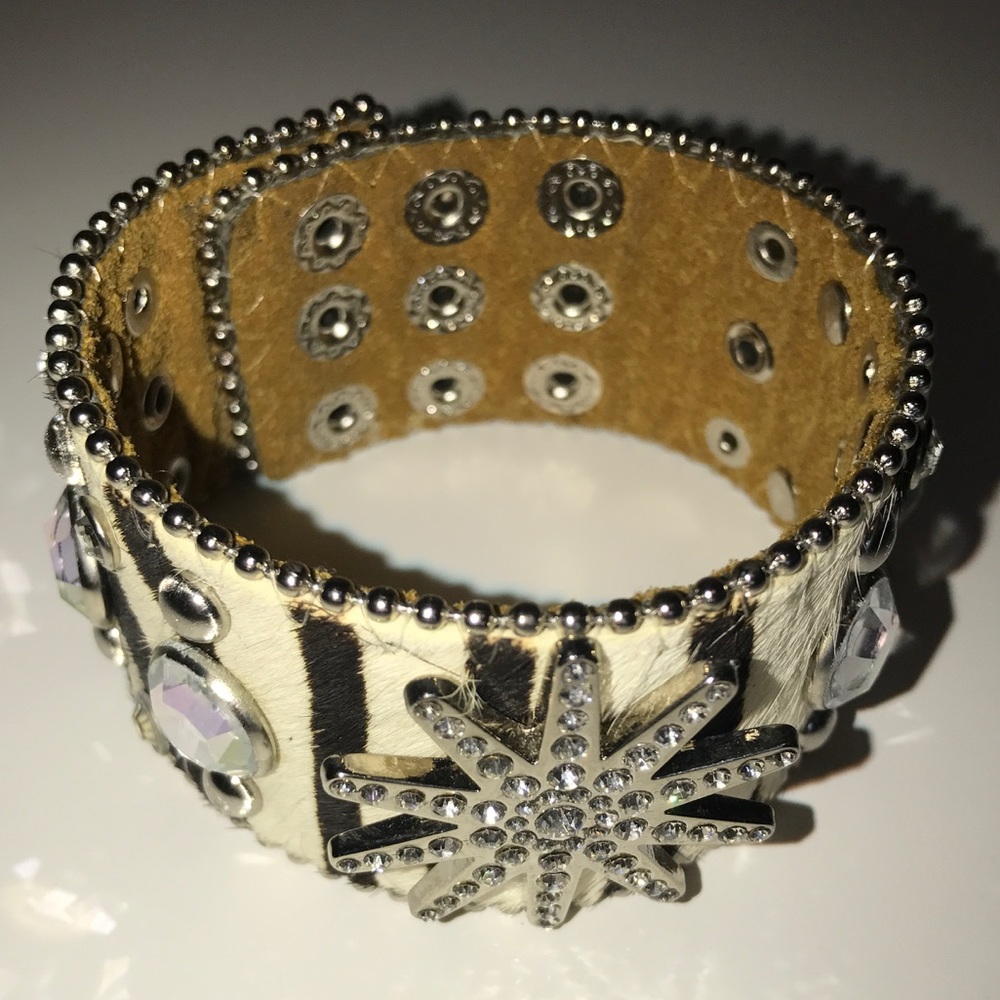 ⭐️AWESOME CUFF!⭐️SEXY!⭐️ADJUSTABLE-3 SIZES!⭐️