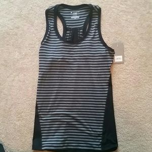 New/tag Tek Gear yoga/tank